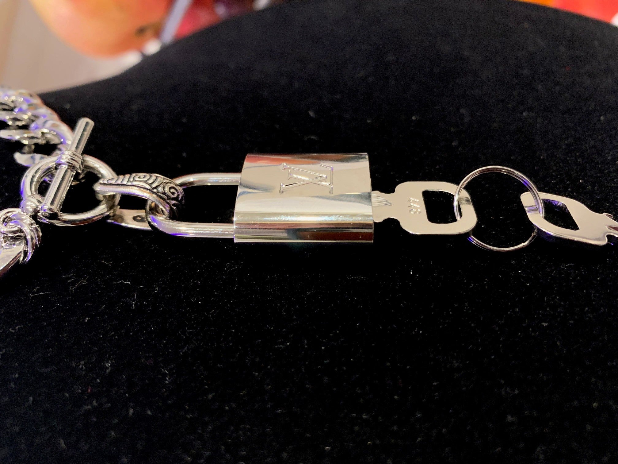 silver chain for lv lock